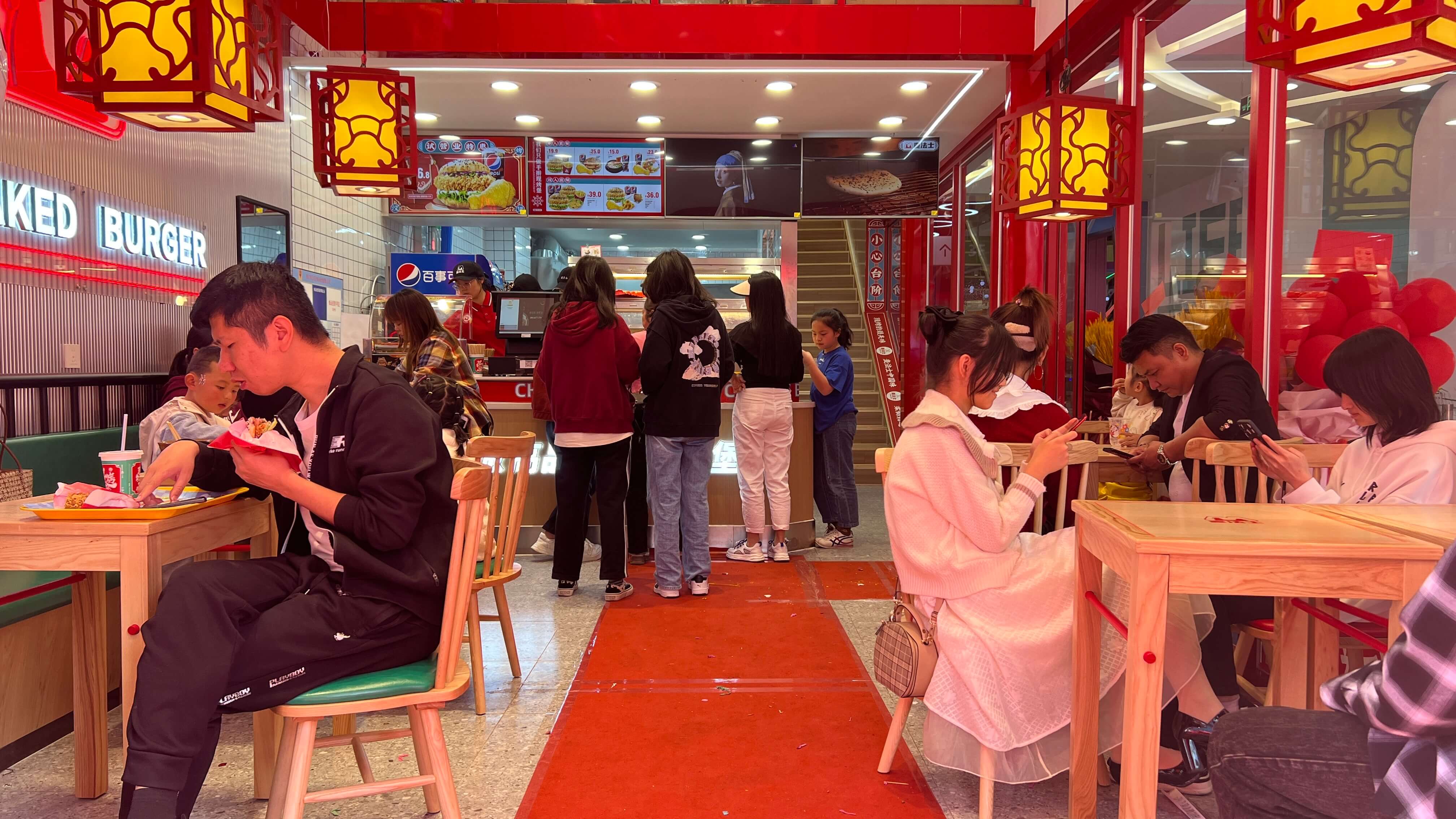 門店火爆場(chǎng)景